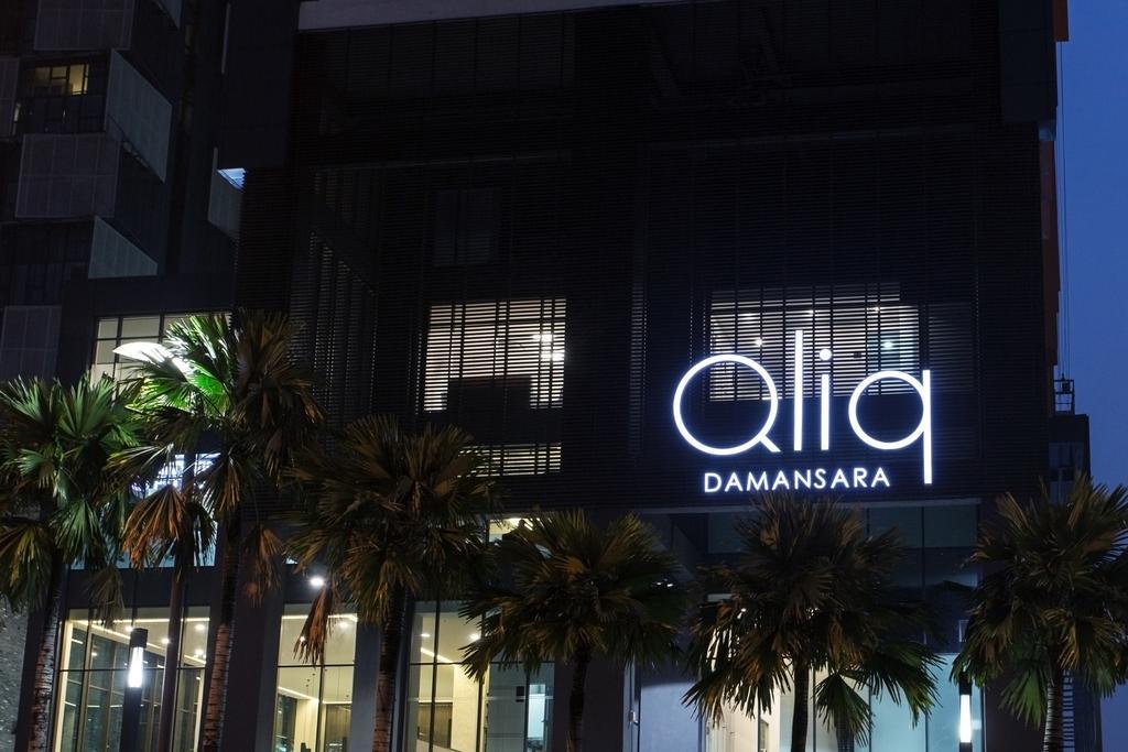 Qliq Damansara Hotel Petaling Jaya Exterior photo