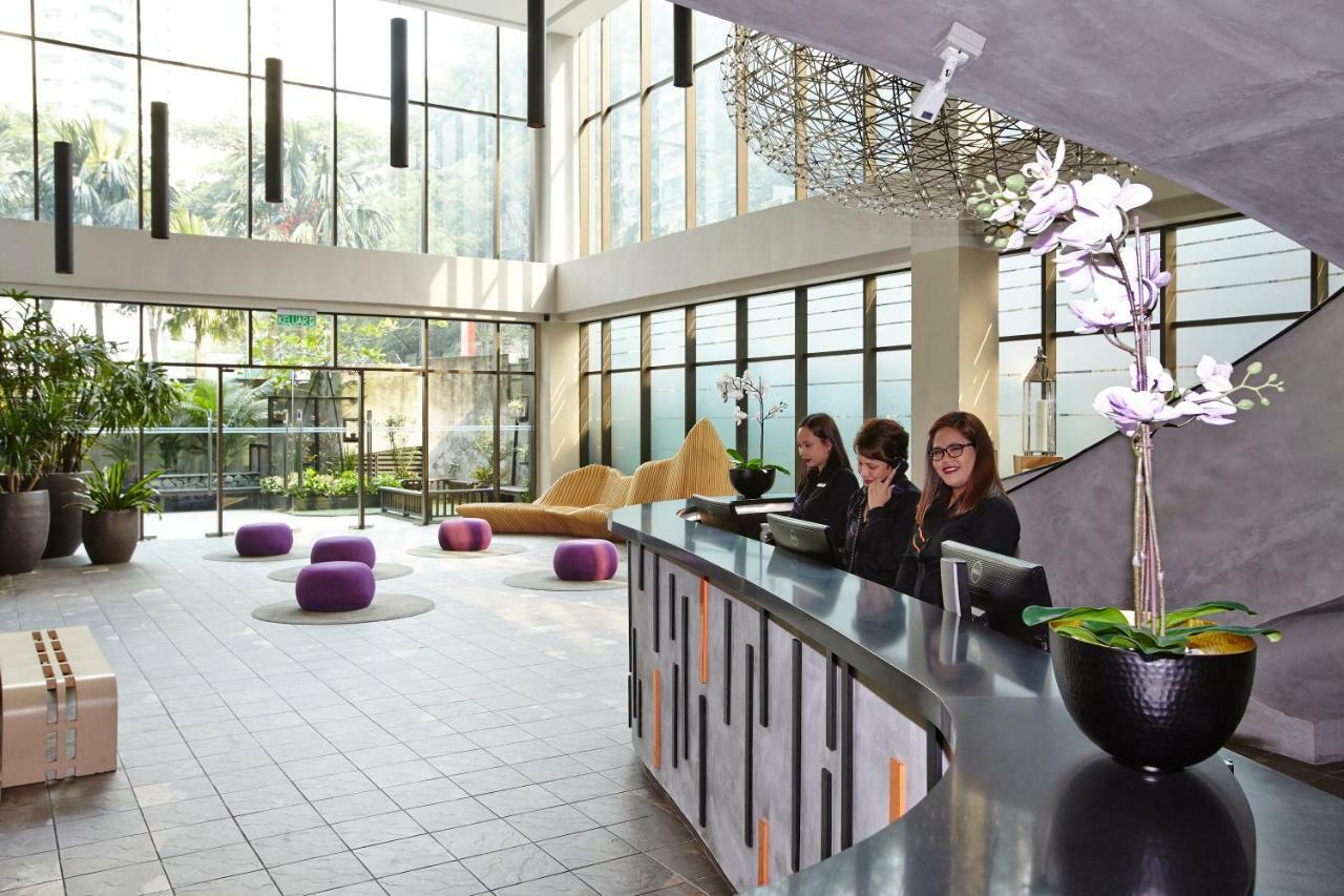 Qliq Damansara Hotel Petaling Jaya Exterior photo